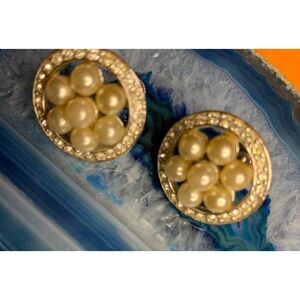 Circle of Beauty Pearls and Crystal earrings, Unmarked, Vintage